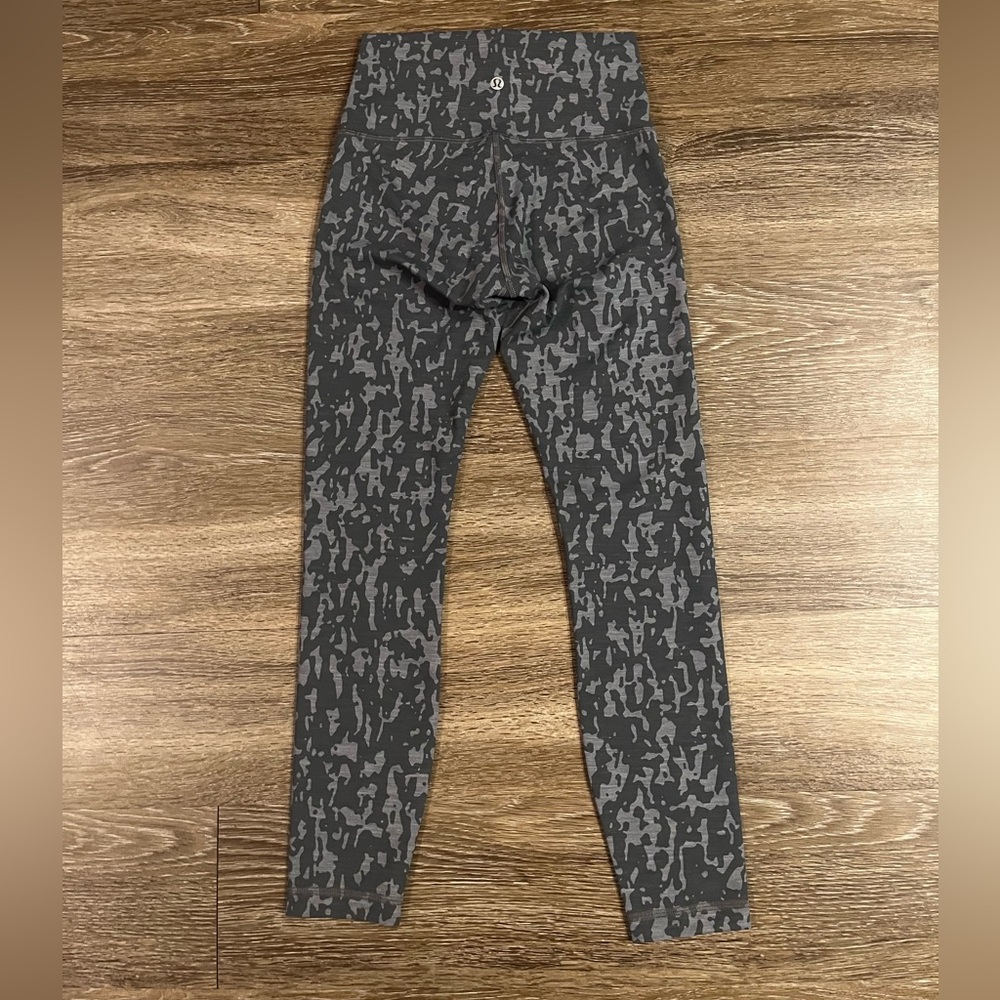 SOLD Lululemon Wunder Train High-Rise Tight 25" Heathered Black Grey - Picture 5 of 6